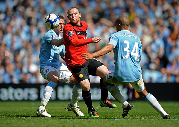 北京时间3月16日凌晨4点，欧冠1／8决赛次回合焦点战，曼联将在老特拉福德迎战马竞，双方的首回合交锋战成1-1平。本场比赛竞彩官方开出了1.95 2.95 3.50的赔率组合....